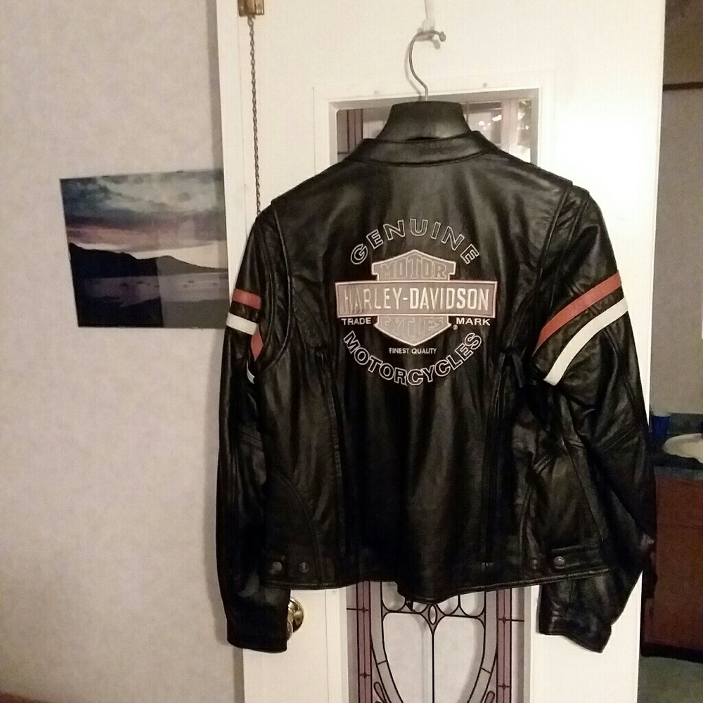 Genuine Harley Davidson jacket Ladies Xl leatherja
